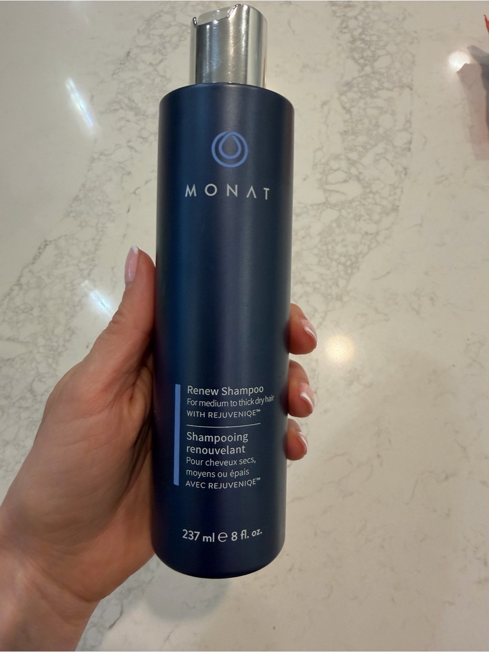 MONAT Renew Shampoo for Medium to Thick Hair - Navy Blue